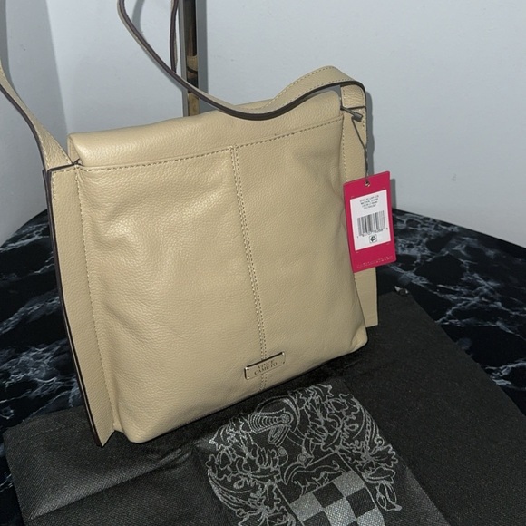 VINCE CAMUTO Handbag Livy Leather Crossbody Light Khaki Purse AUTHENTIC NWT - Picture 7 of 10